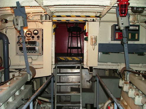 px_P905_machinekamer2